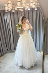 -衣贝姿婚纱礼服馆