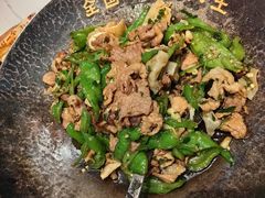 -费大厨辣椒炒肉(黄兴中心广场店)