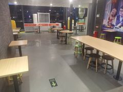 -麦当劳(郑州东高铁站店)
