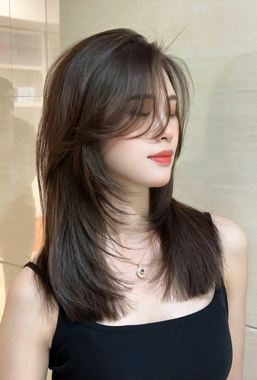 中长发简约之美∽中长发型长 碎发氛围感很耐看