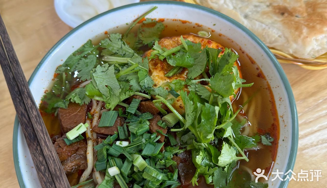 打卡瑶海开了30年的牛肉拉面店|隆岗老字号✅