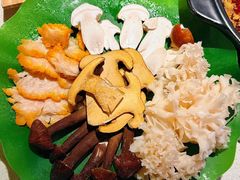 -钢管厂五区小郡肝串串香火锅(梅川路店)