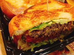 -The Habit Burger Grill 哈比特汉堡(复兴soho店)