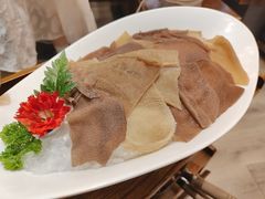 -热火朝天鲜切牛肉火锅(南强街巷店)