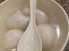 三鲜汤团-七宝老街汤团(上海世纪汇广场店)