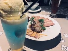 -穹六人间 people 6(岳阳路店)