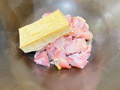 -老刘生态大鱼坊铁锅炖鱼(赛马场店)