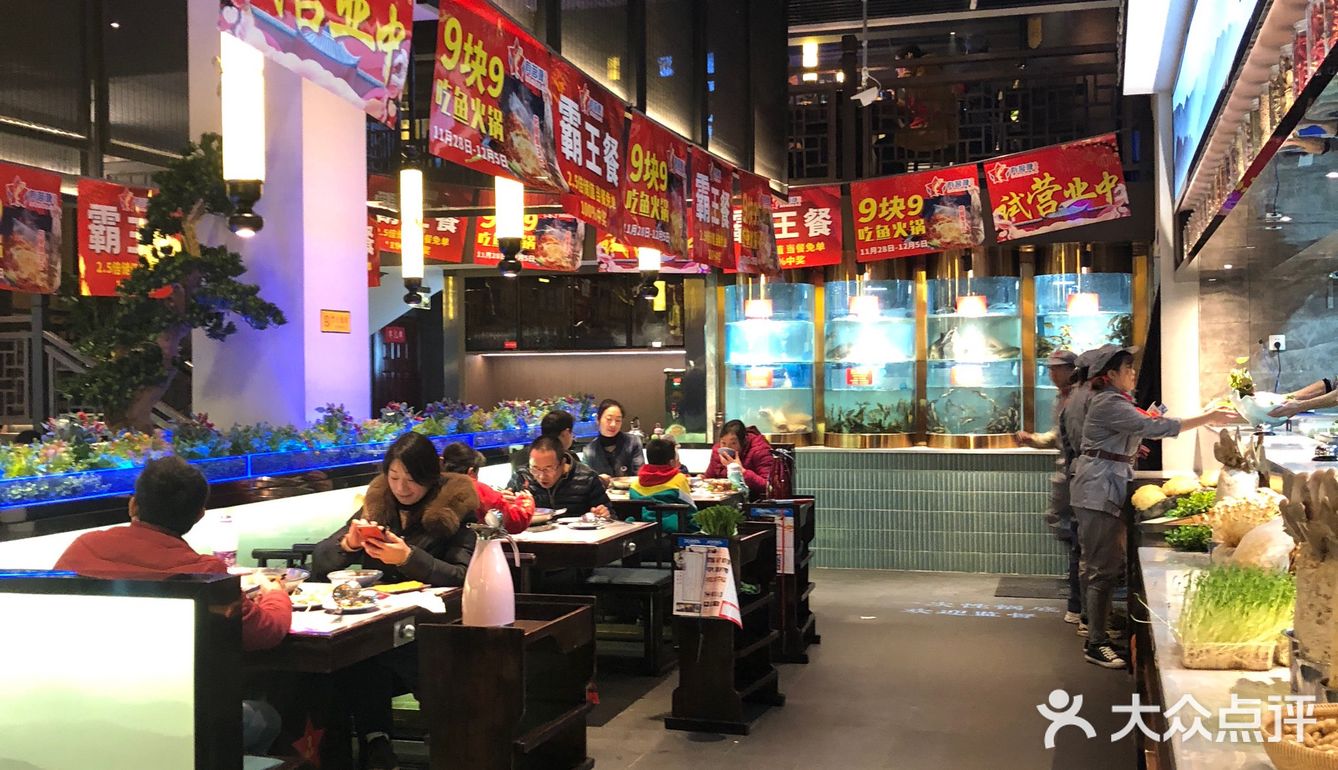 和同事一起想来尝尝味道，需要排队