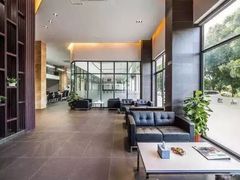 -宝捷星宝马·奔驰·保时捷专修·特斯拉钣喷中心(宝安店)