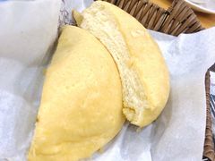 原味香草面包-劳顶笨咖啡(益华广场店)