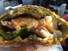 -沁屋面包店(人民东路店)