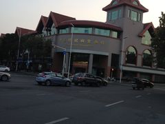 -汇泉广场
