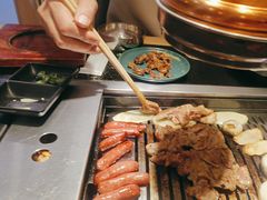 -臻牛烤肉