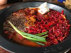 -黄潇洒老火锅(九眼桥宏济巷店)