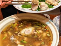 -龙悦湾酒家·八阵鱼生·渔人码头店