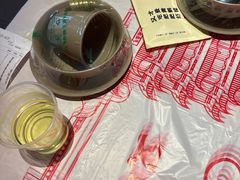 -肥肥虾庄·金牌油焖大虾(汉街SKP店)