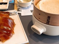 酥不腻烤鸭-小大董·烤鸭(观景餐厅·南京西路店)