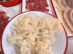 -毛辣果·贵州红酸汤牛肉火锅(西单店)