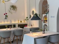 -春树下·树屋花房西餐厅(罍街AS1980店)