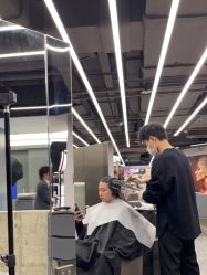 -斑斓色彩沙龙