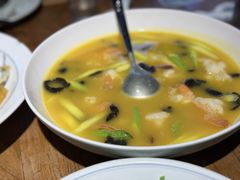 -头上红煨盐鸡·非遗院子餐厅