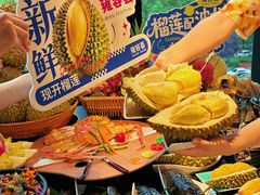 -雍容荟帝王蟹活龙虾展台自助(IFS黑金店)