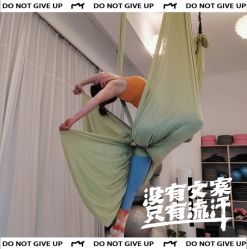 -小黑裙瑜伽·普拉提