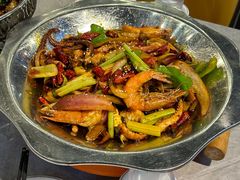 -休记光头香辣蟹干锅店(衣冠庙店)