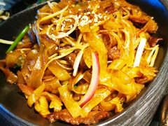 干炒牛河-凤园椰珍·臻品椰子鸡(保利时光里店)