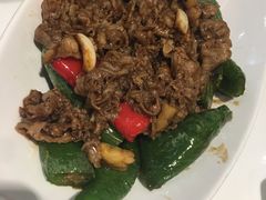 虎皮尖椒爆肥牛-至潮餐厅精致粤菜·活鲈鱼·走地鸡(珠江新城店)