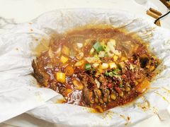 招牌香辣味清江鱼-鱼颜诱纸纸上烤鱼·蛙(龙湖天街店)