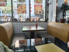 -香港风味小吃店(中英街店)