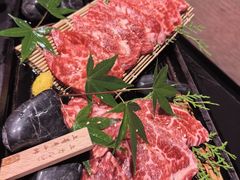 -山川小町·极番烧肉(新地假日广场店)