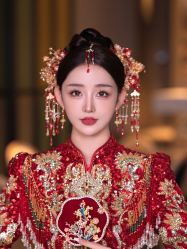 -莫小姐婚纱