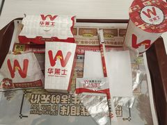 -华莱士炸鸡汉堡(蒲城大圆弧店)