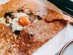 鸡蛋蘑菇熏肉荞麦可丽饼-RAC BAR(安福路店)