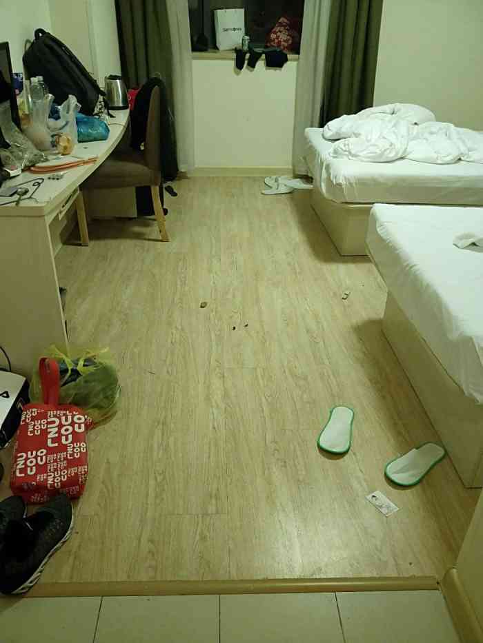 打分 住了几天,连卫生也不打扫,这还是如家莫泰吗?