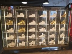 -Air Jordan(世贸天阶店)