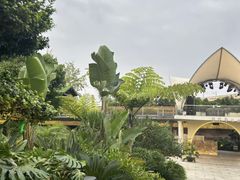 -茅草房·河畔园林火锅