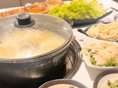 -汤宴·参须肚包鸡(南京路店)