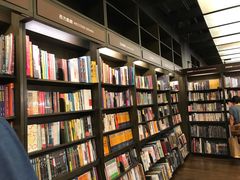 -诚品(信义店)