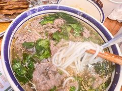 -云阿蛮云南生烫牛肉米线(奉贤路店)