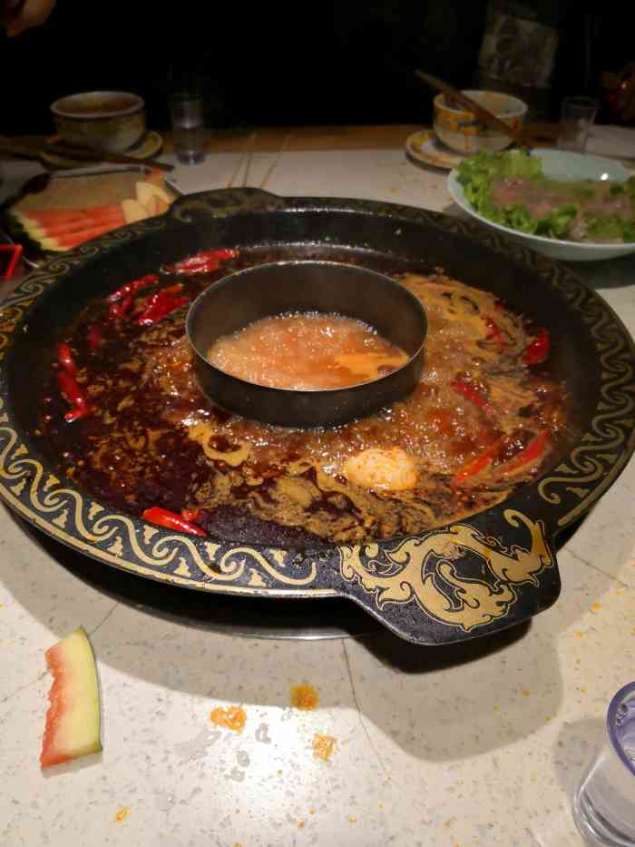 蓉城故事-"在异地他乡能吃的味道正宗的火锅好高兴啊!