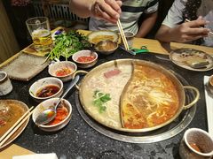 -顶顶汤火牛排火锅·经典铜锅涮肉