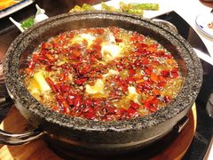 石锅沸腾鲈鱼-夜宴江景餐厅