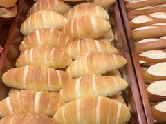 -小飞象面包公社(珠江路金鹰店)