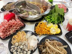 -尚品海鲜肥牛自助火锅(湖明店)