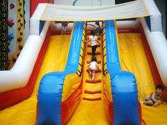 -蒙特利亲子乐园