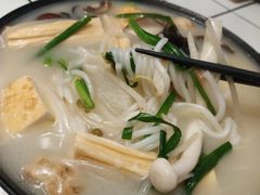 -肥汁米蘭香港米线(长宁来福士店)