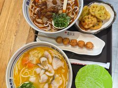 -鑫花溪牛肉米粉(广电传媒店)